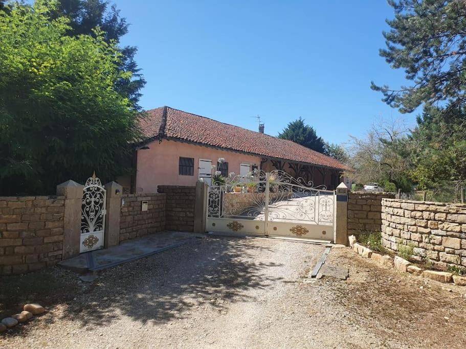 Dependance Pour 1 A 4 Pers Au Calme Dans Propriete Villa Marboz Exterior foto